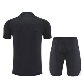Tenue d'entraînement noire du Real Madrid (maillot et short) 25/26