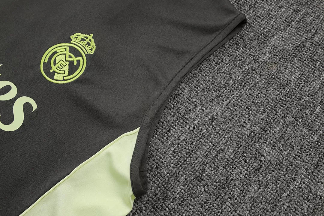 Completino Canottiera Real Madrid 2025/26 Uomo | Kit Allenamento