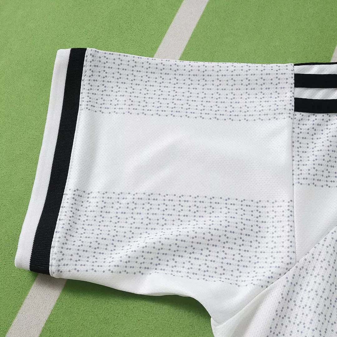 Maglia Eintracht Frankfurt Away 26/27 Uomo | Maglia da Calcio