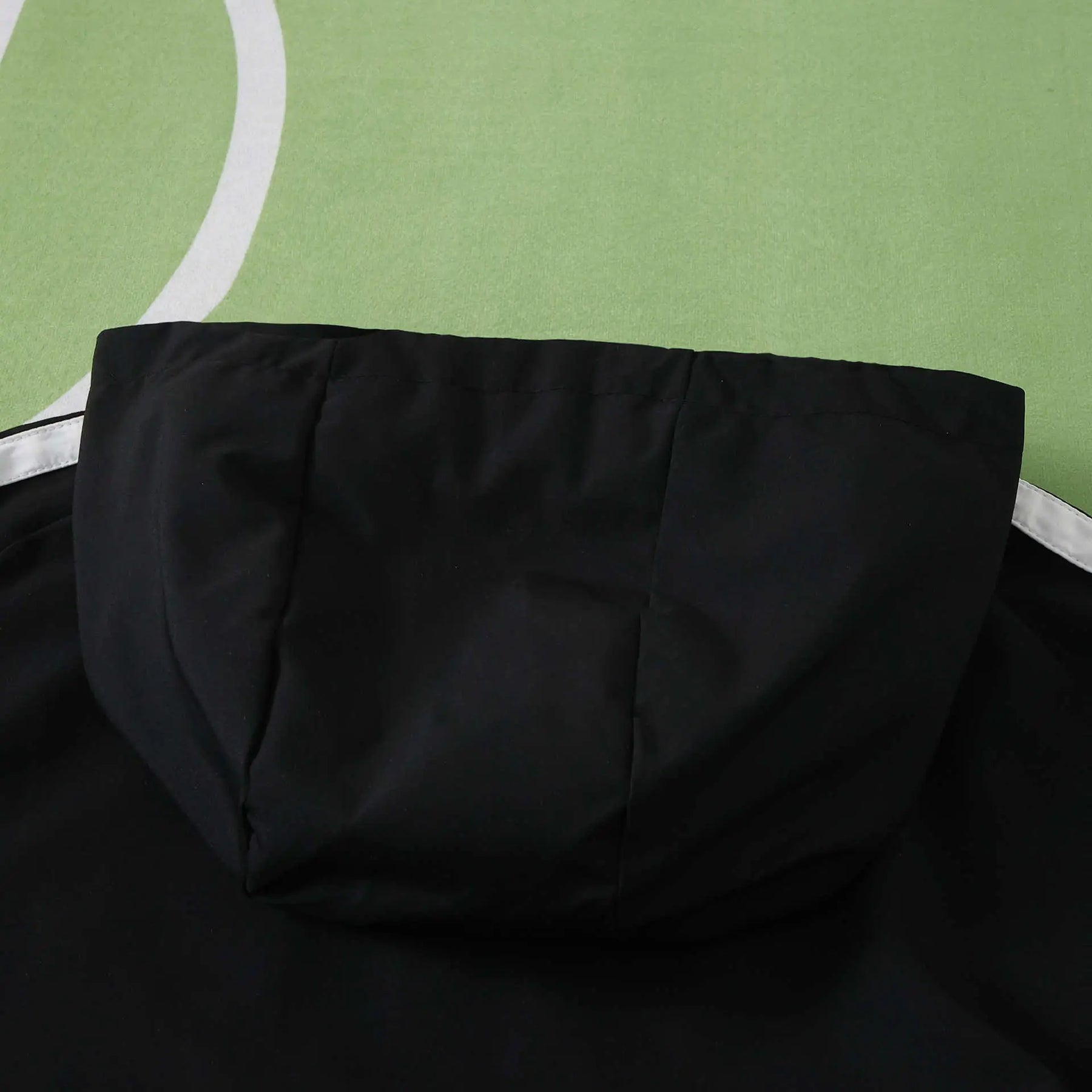 Giacca a Vento Liverpool 26/27 Uomo Nero e Bianco | Giacca a Vento da Calcio