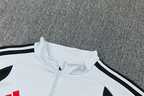 Tuta Liverpool 26/27 Uomo Bianco e Nero | Maglia da Calcio