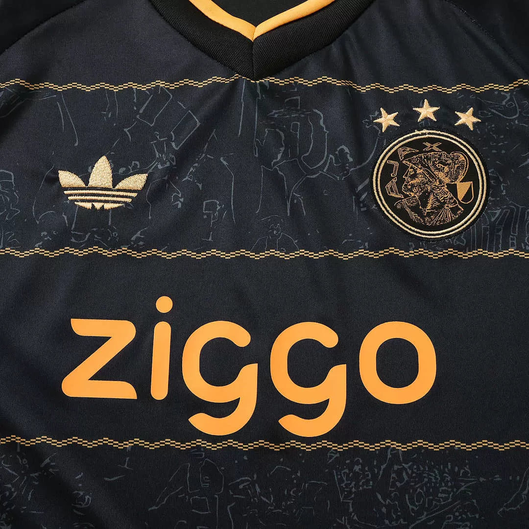 Kit Bambino Ajax Away 26/27 Nero con dettagli oro | Kit da Calcio