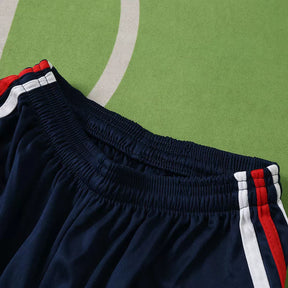 Kit Bambino Bayern Munich Away 26/27 Bianco e Blu Navy | Kit da Calcio