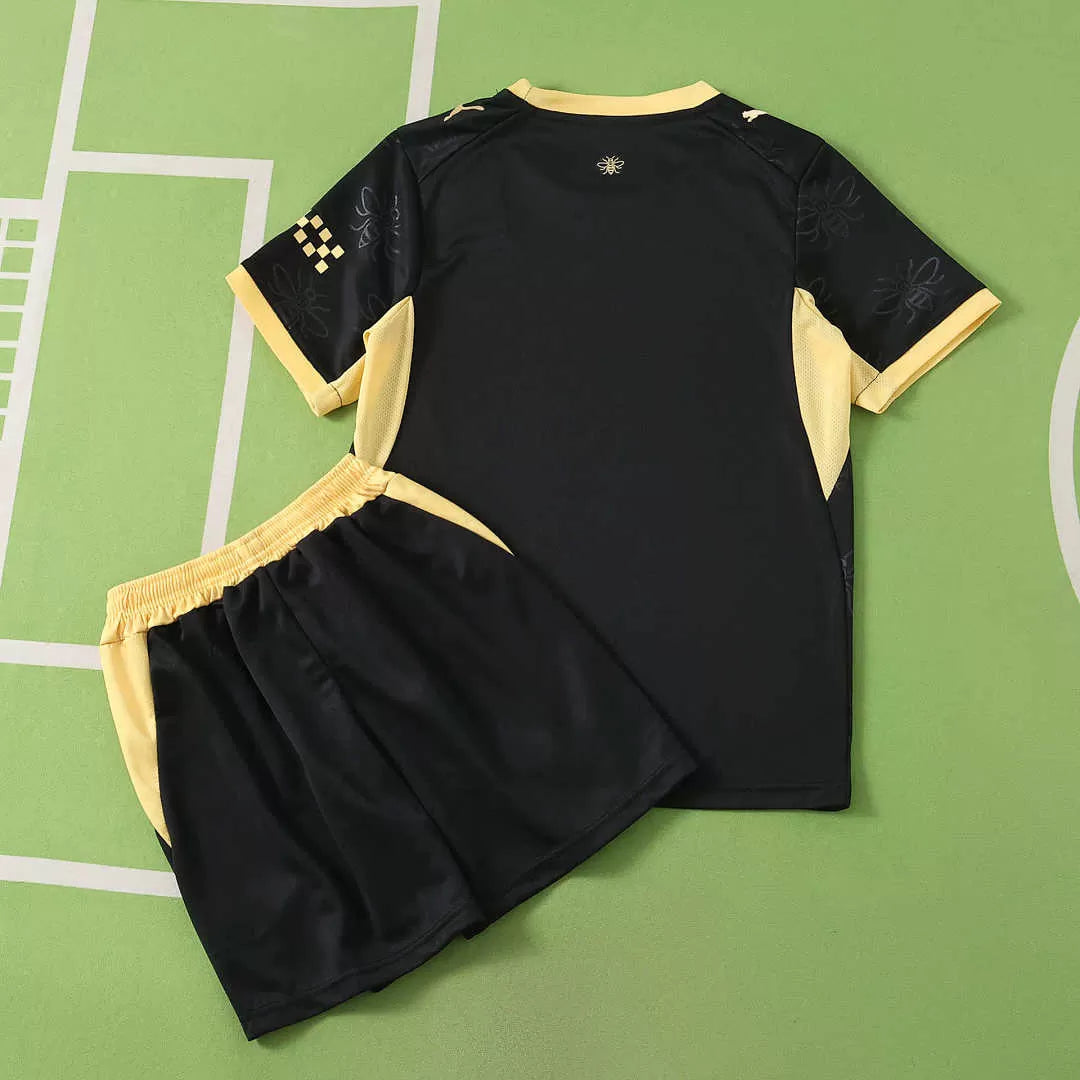 Kit Bambino Manchester City Away 26/27 Nero e Oro | Kit da Calcio