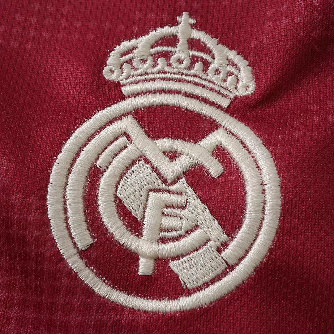 Kit Bambino Real Madrid Third 26/27 Rosso | Kit da Calcio