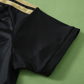 Kit Bambino Third 26/27 Nero con dettagli oro | Kit da Calcio