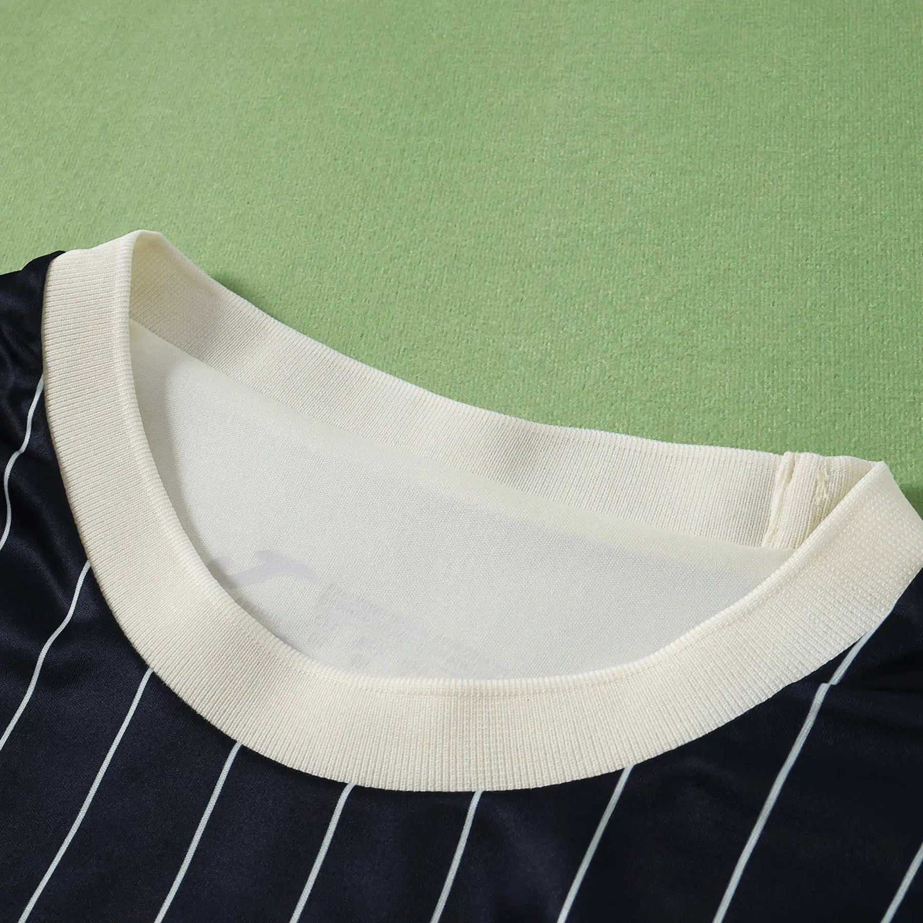 Maglia Brentford Away 26/27 Uomo Nero con righe bianche | Maglia da Calcio