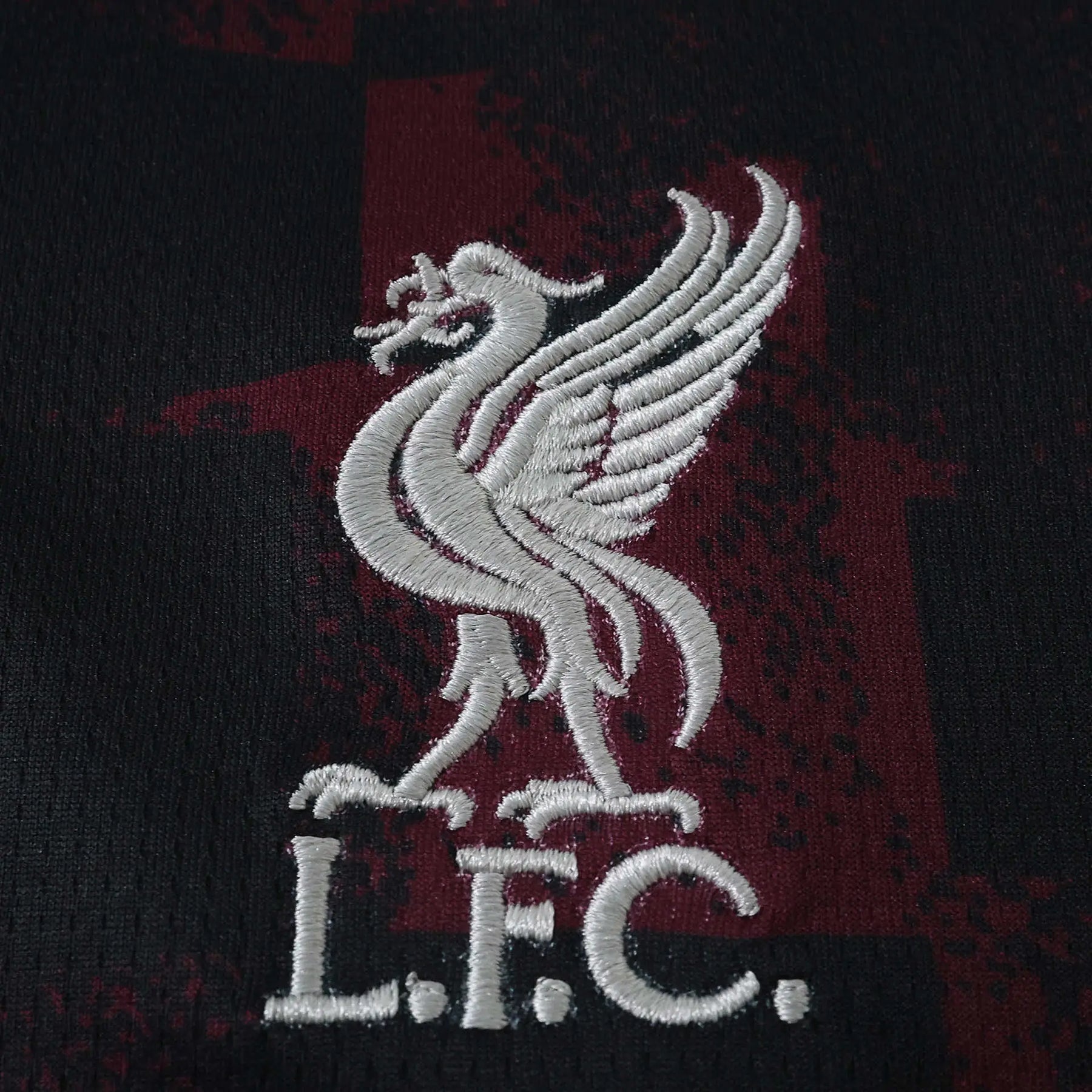 Maglia Liverpool Third 26/27 Donna Nero e Bordeaux | Maglia da Calcio