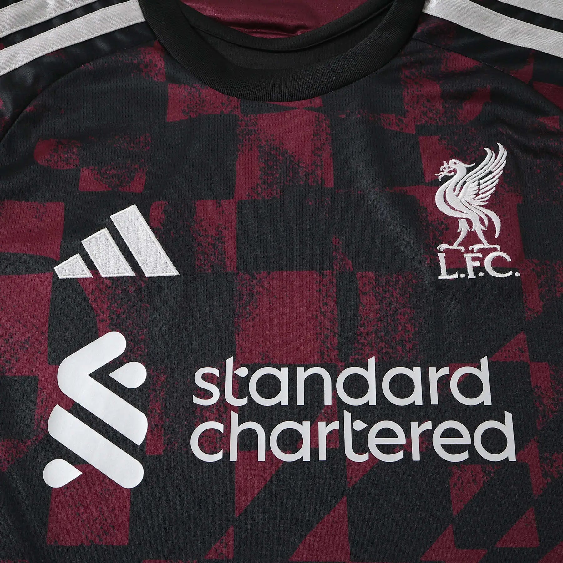 Maglia Liverpool Third 26/27 Uomo Nero con motivo geometrico bordeaux | Maglia da Calcio