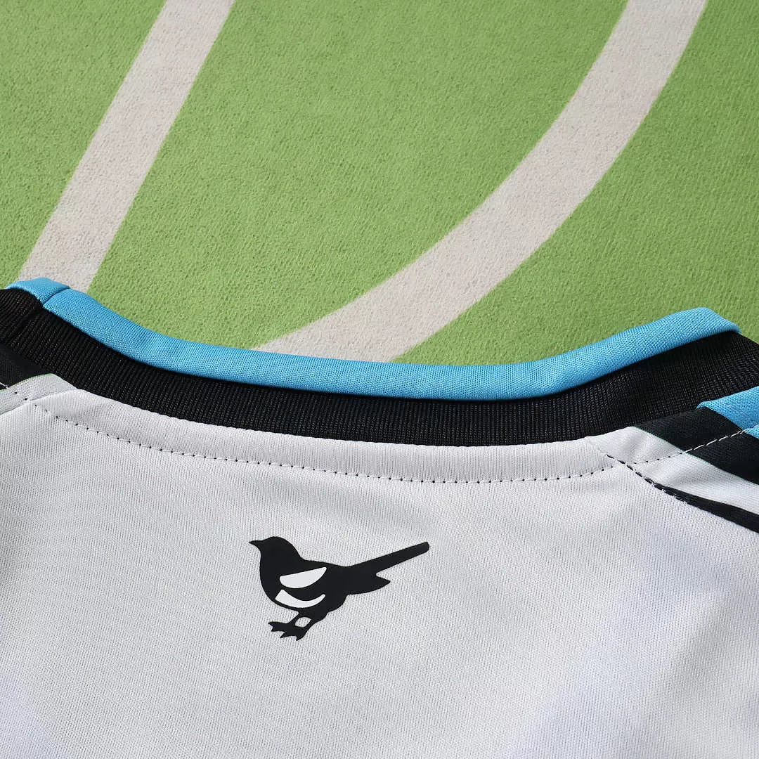 Maglia Newcastle Home 26/27 Uomo Bianco e Nero a righe verticali | Maglia da Calcio