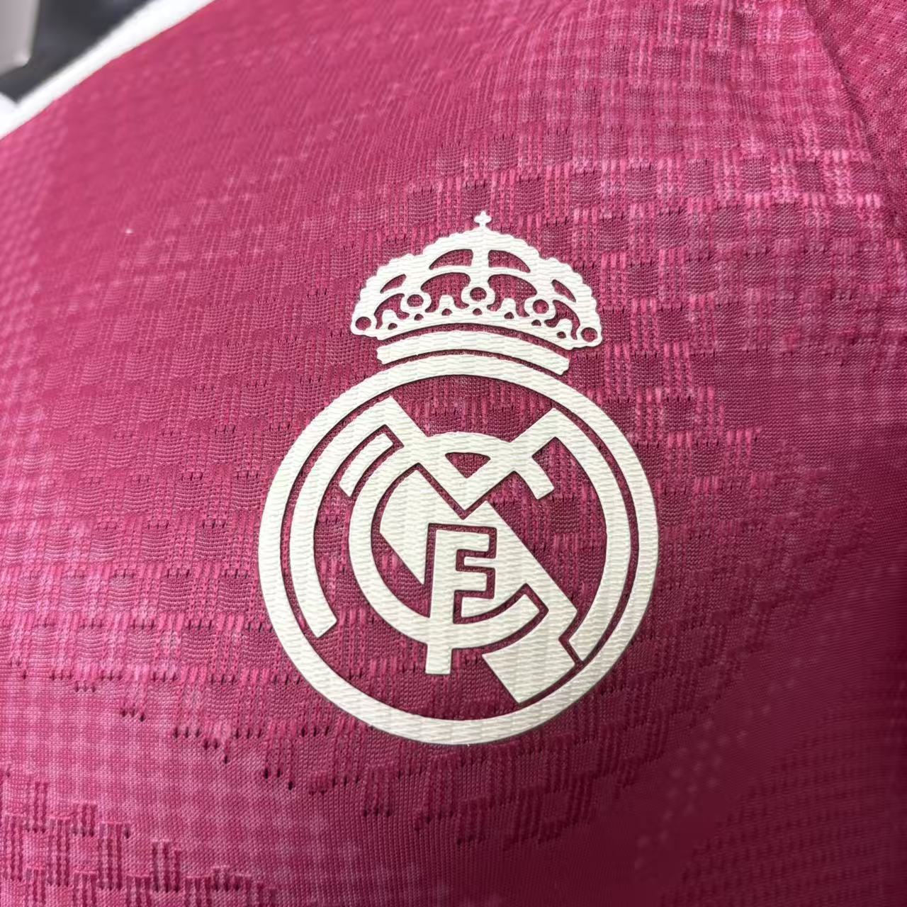 Maglia Real Madrid Away 26/27 Player Uomo Rosso | Maglia da Calcio