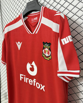 Maglia Wrexham Home 26/27 Uomo Rosso | Maglia da Calcio
