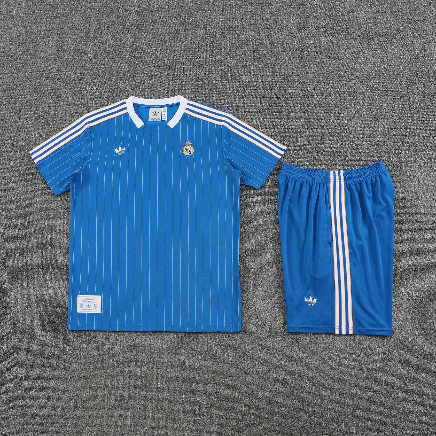 Kit Allenamento Real Madrid Icons Blue 25/26 | Kit da Calcio