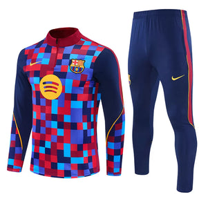 Tuta Barcelona 26/27 Uomo Blu Navy con motivo pixelato rosso, blu e azzurro | Maglia da Calcio