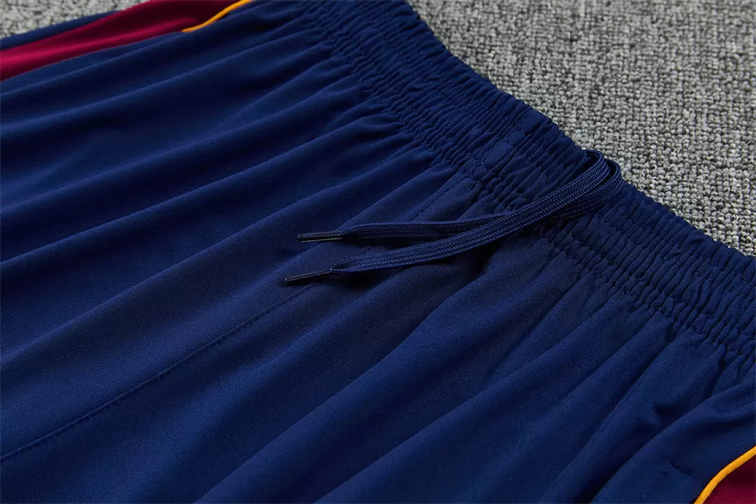 Tuta Barcelona 26/27 Uomo Bordeaux e Blu Navy | Maglia da Calcio