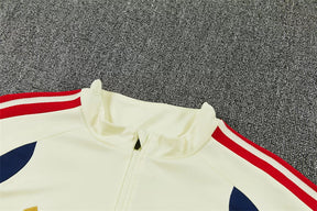 Tuta Bayern Munich 26/27 Uomo Bianco Crema e Blu Navy | Maglia da Calcio
