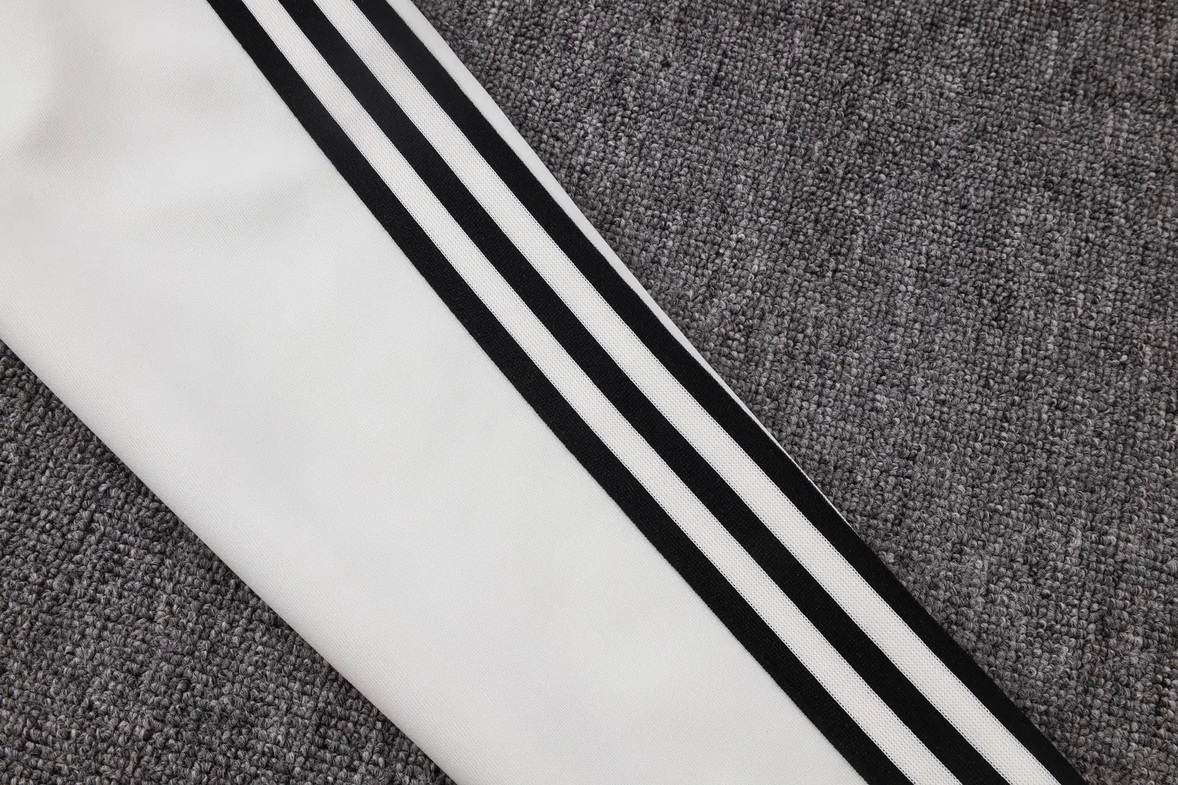 Tuta Full-zip 26/27 Uomo Bianco/Nero/Rosa | Tuta da Calcio