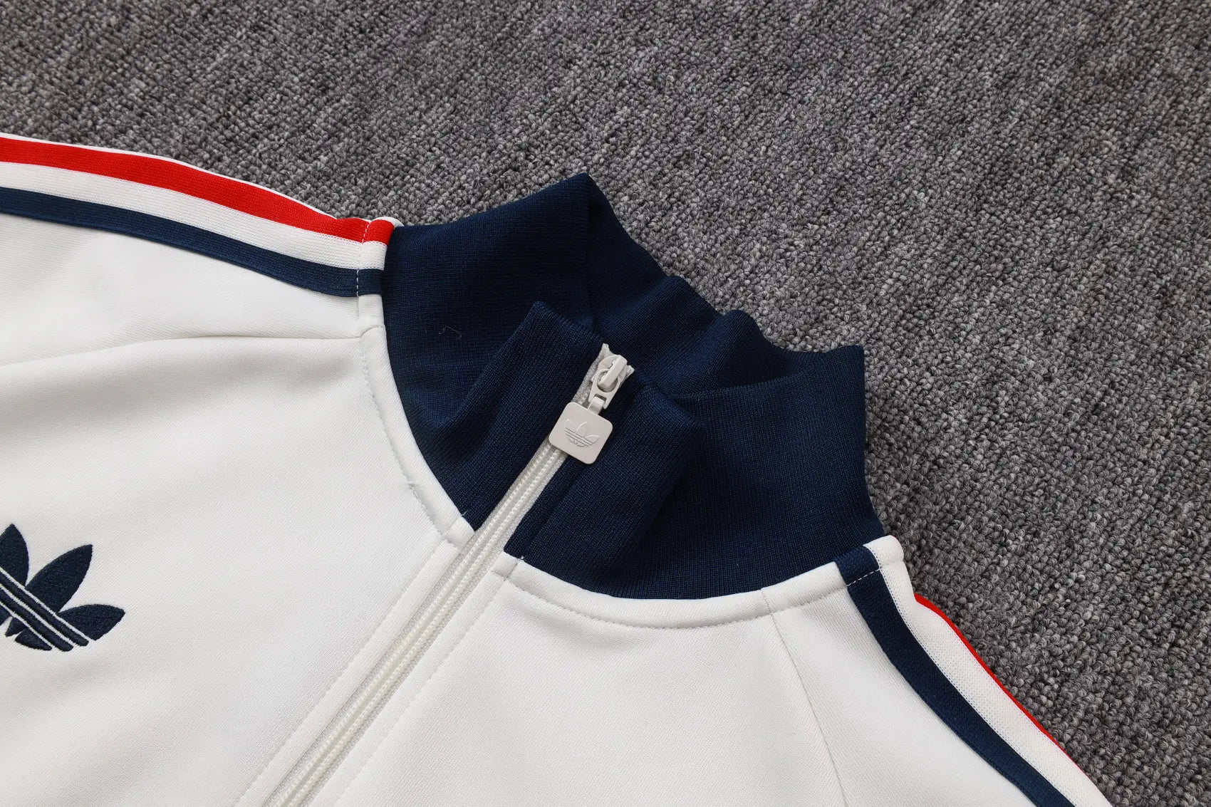 Tuta Full-zip Bayern Munich 26/27 Uomo Bianco e Blu Navy | Tuta da Calcio
