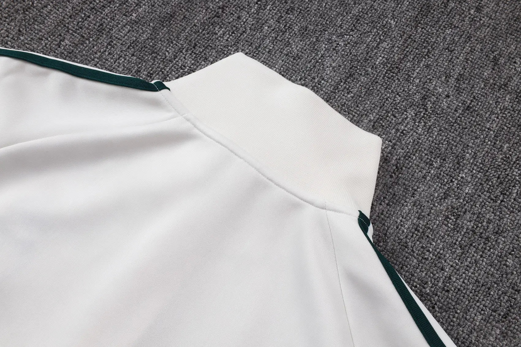 Tuta Full-zip Real Madrid 26/27 Nero Uomo Bianco e Verde | Tuta da Calcio