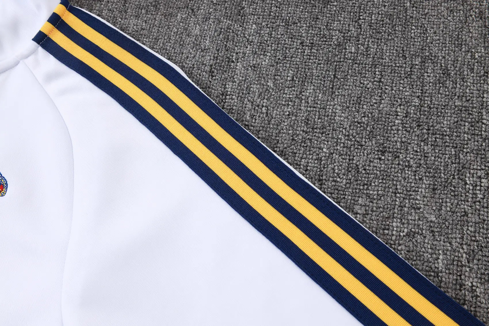 Tuta Full-zip Real Madrid 26/27 Uomo Bianco e Blu Navy | Tuta da Calcio