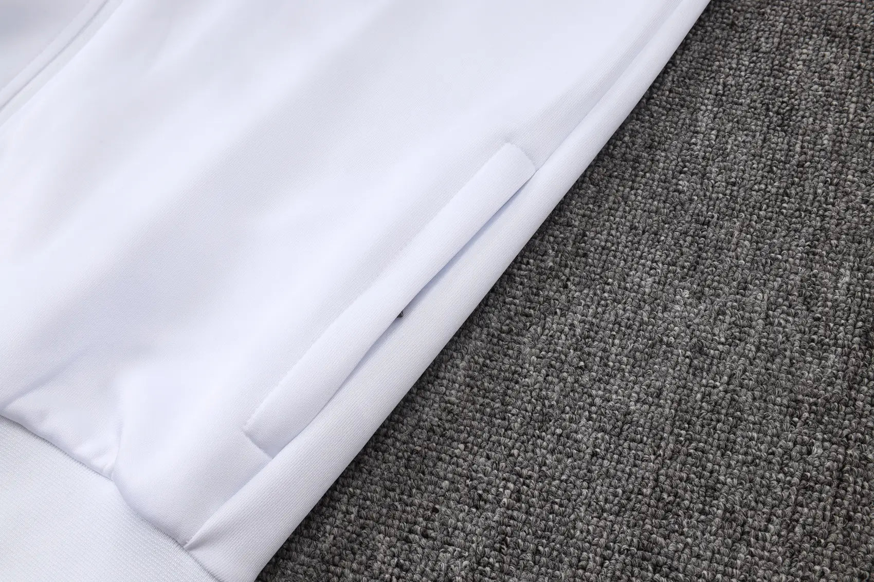 Tuta Full-zip Real Madrid 26/27 Uomo Bianco e Nero | Tuta da Calcio