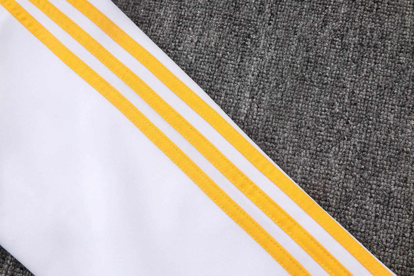 Tuta Full-zip Real Madrid 26/27 Uomo Bianco e Nero | Tuta da Calcio