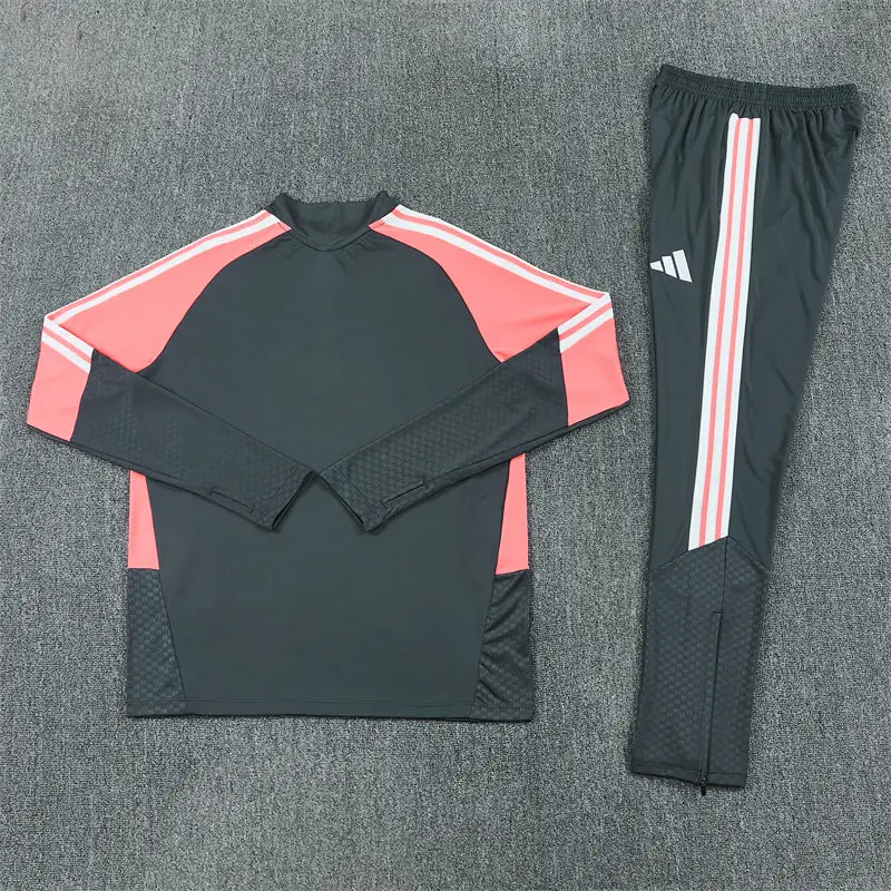 Tuta Half-zip Real Madrid 26/27 Uomo Grigio Antracite e Rosa Corallo | Tuta da Calcio