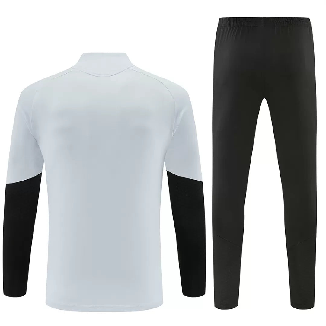 Tuta Liverpool 26/27 Uomo Bianco e Nero | Maglia da Calcio
