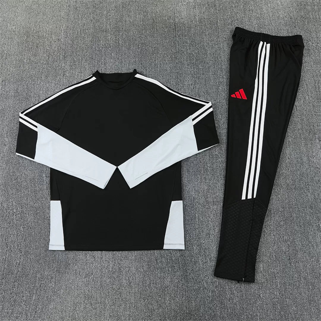 Tuta Liverpool 26/27 Uomo Nero | Maglia da Calcio
