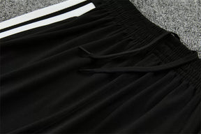 Tuta Liverpool 26/27 Uomo Rosso e Nero | Maglia da Calcio