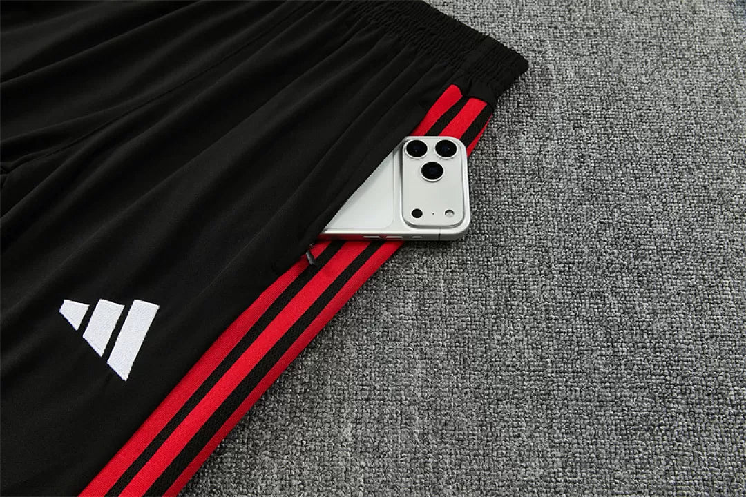Tuta Manchester United 26/27 Uomo Rosso e Nero | Maglia da Calcio