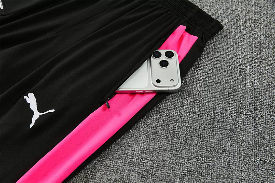 Tuta Portogallo 26/27 Uomo Nero con inserti Rosa | Maglia da Calcio
