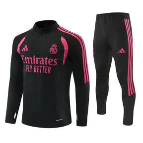 Tuta Real Madrid 26/27 Uomo Nero con dettagli Rosa | Maglia da Calcio