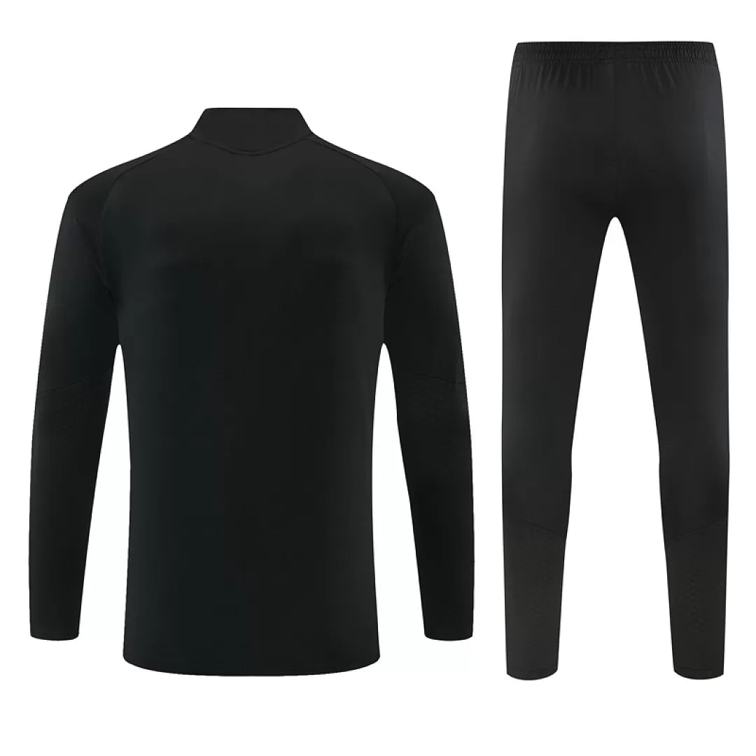 Tuta Real Madrid 26/27 Uomo Nero con dettagli Rosa | Maglia da Calcio