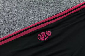 Tuta Real Madrid 26/27 Uomo Nero con dettagli Rosa | Maglia da Calcio