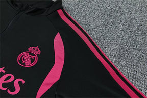 Tuta Real Madrid 26/27 Uomo Nero con dettagli Rosa | Maglia da Calcio